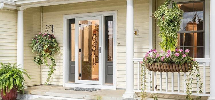 screen door installation in Evanston, IL