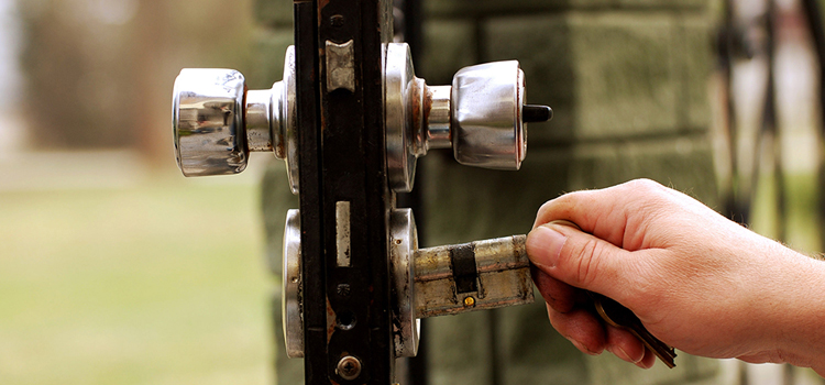 front door latch repair Evanston, IL